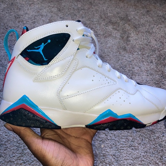 Air Jordan 7s - Picture 2 of 7